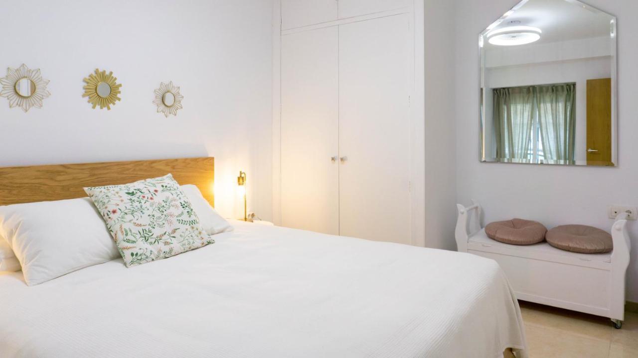 Apartment Caleta Beach Málaga Exterior foto
